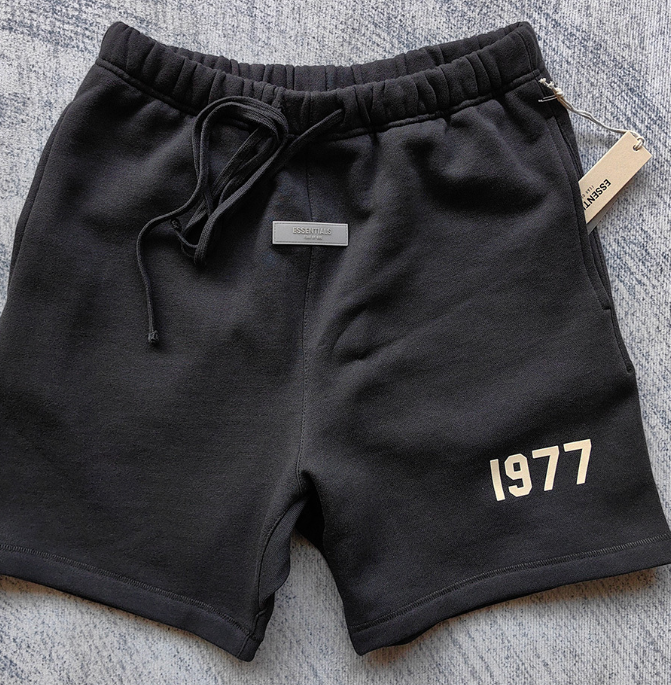 Essentials short set