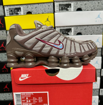 NIKE SHOX